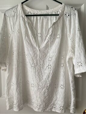J Jill White Eyelet Peasant Top Size  LP